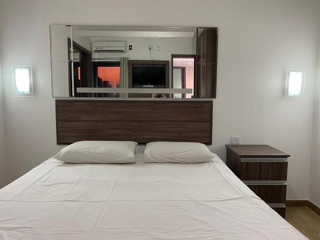 1810 - Flat Para Temporada Em Goiania-Proximo Ao Parque Areiao Dış mekan fotoğraf