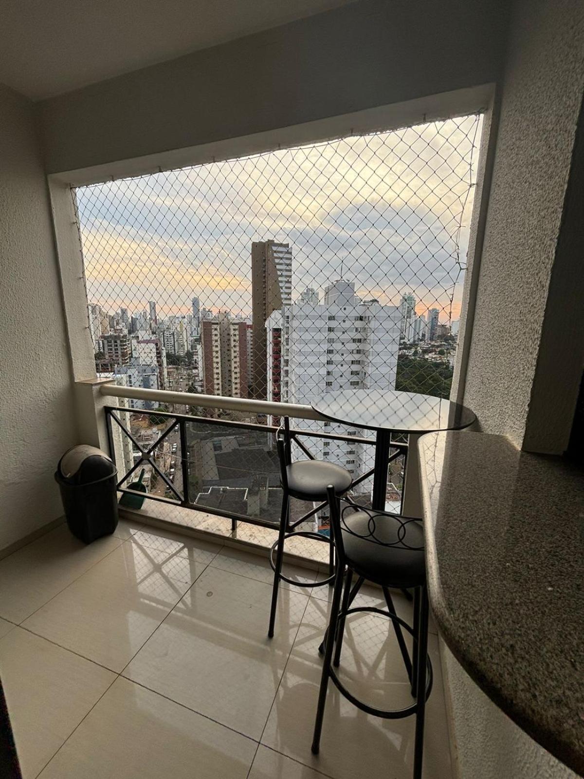 1810 - Flat Para Temporada Em Goiania-Proximo Ao Parque Areiao Dış mekan fotoğraf